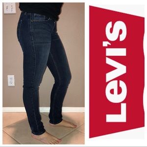 Levi 524 Skinny Jeans